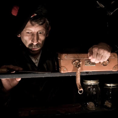 Locandina evento UNA TAZZA DI MARE IN TEMPESTA