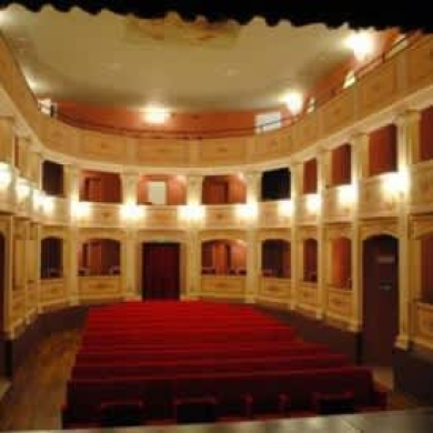 Locandina evento LE ROCAMBOLESCE AVVENTURE DELL'ORSO NICOLA, DEL RAGNETTO EUGENIO E DEL MOSCERINO CHE VOLEVA VEDERE IL MONDO E CHE RESE TUTTI FELICI